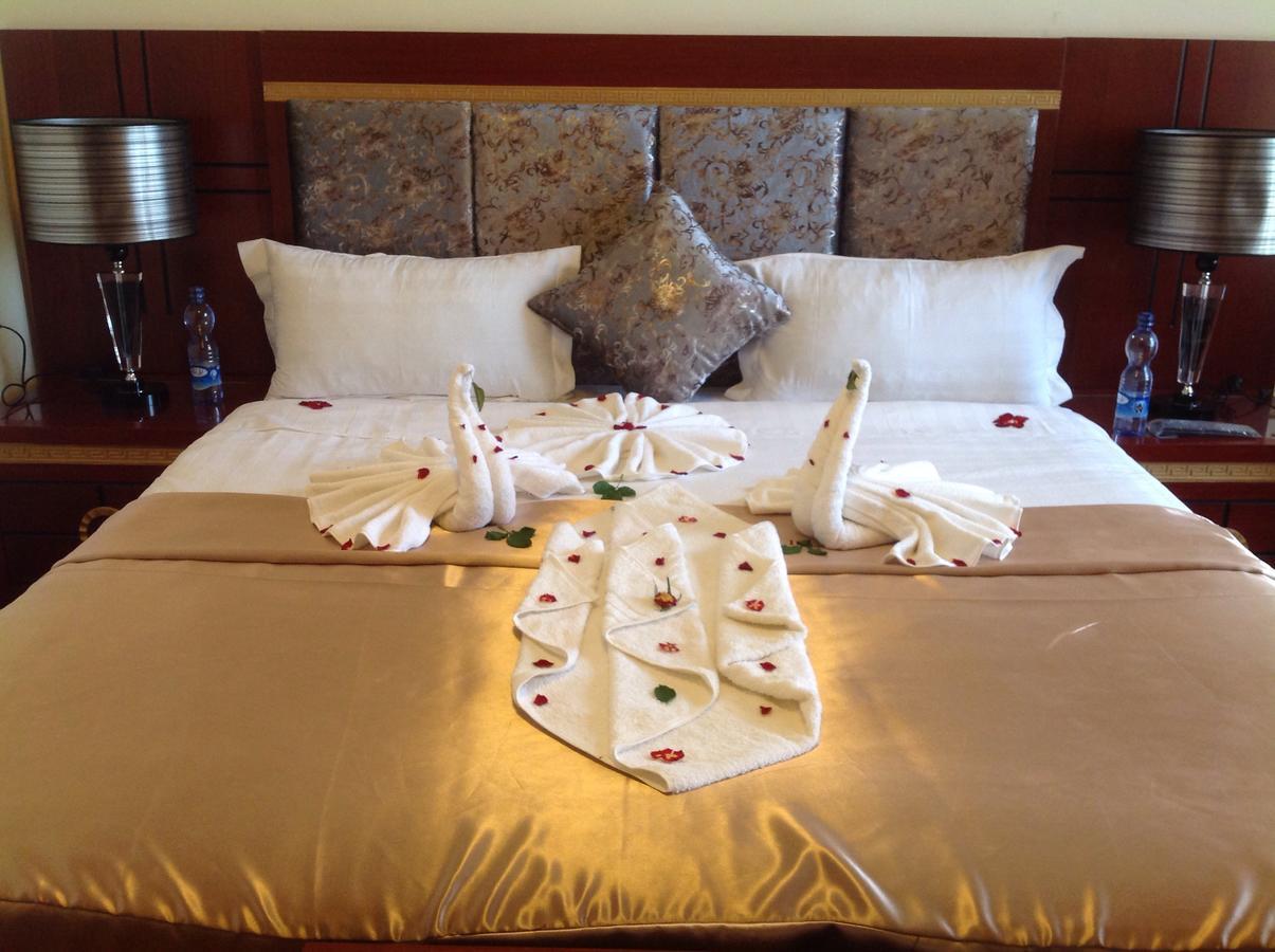 Palm Palace Hotel Bahir Dar Buitenkant foto