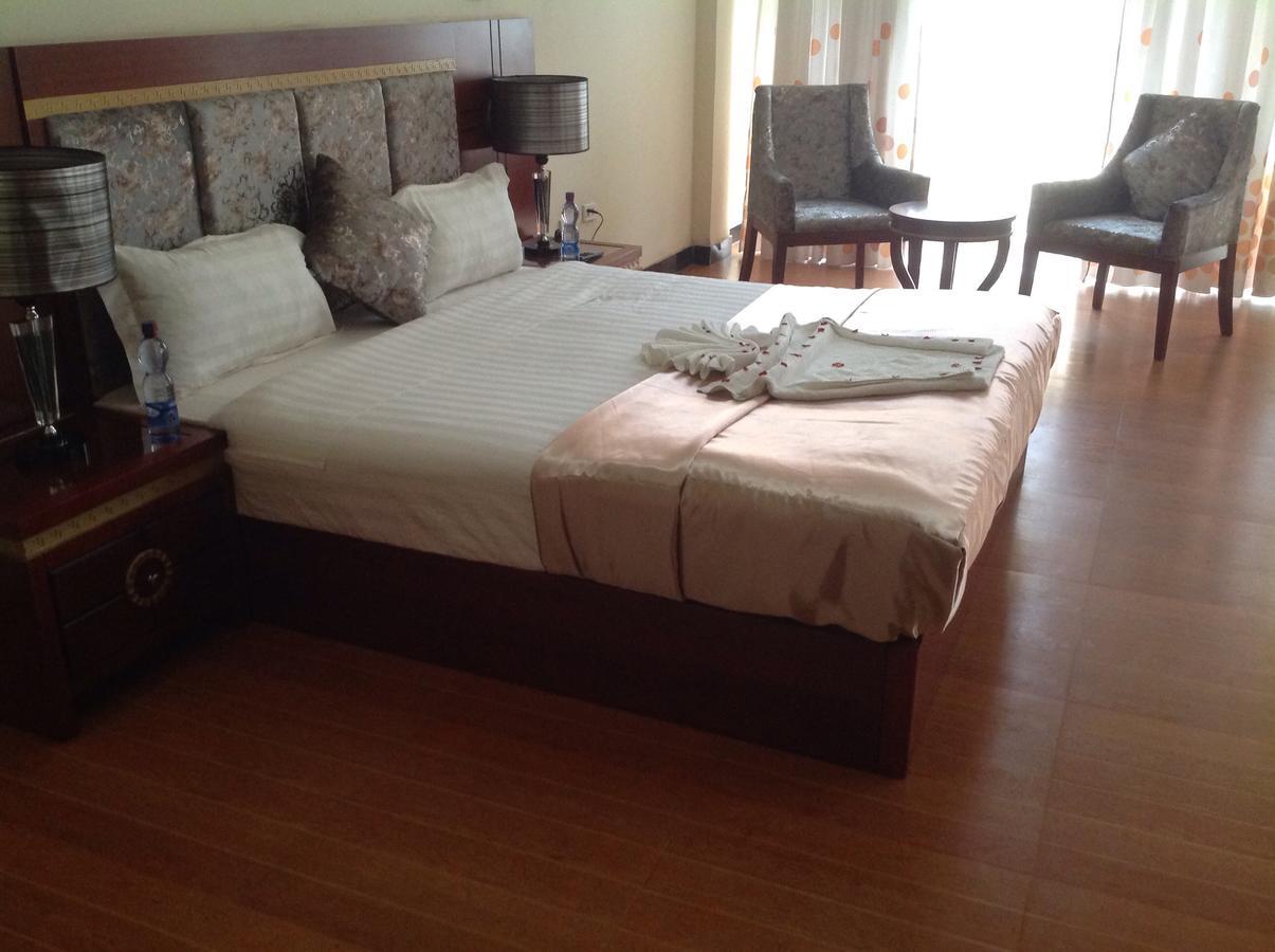 Palm Palace Hotel Bahir Dar Buitenkant foto