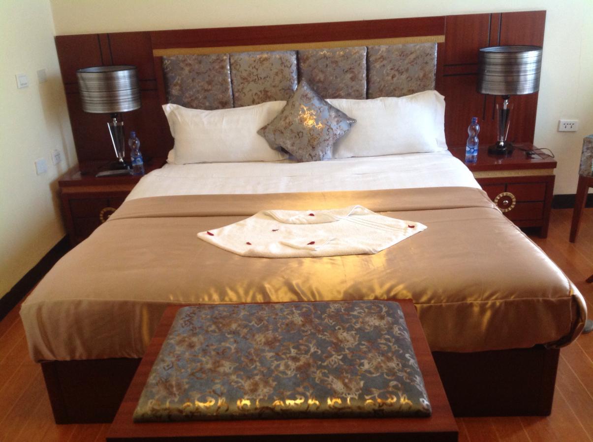 Palm Palace Hotel Bahir Dar Buitenkant foto