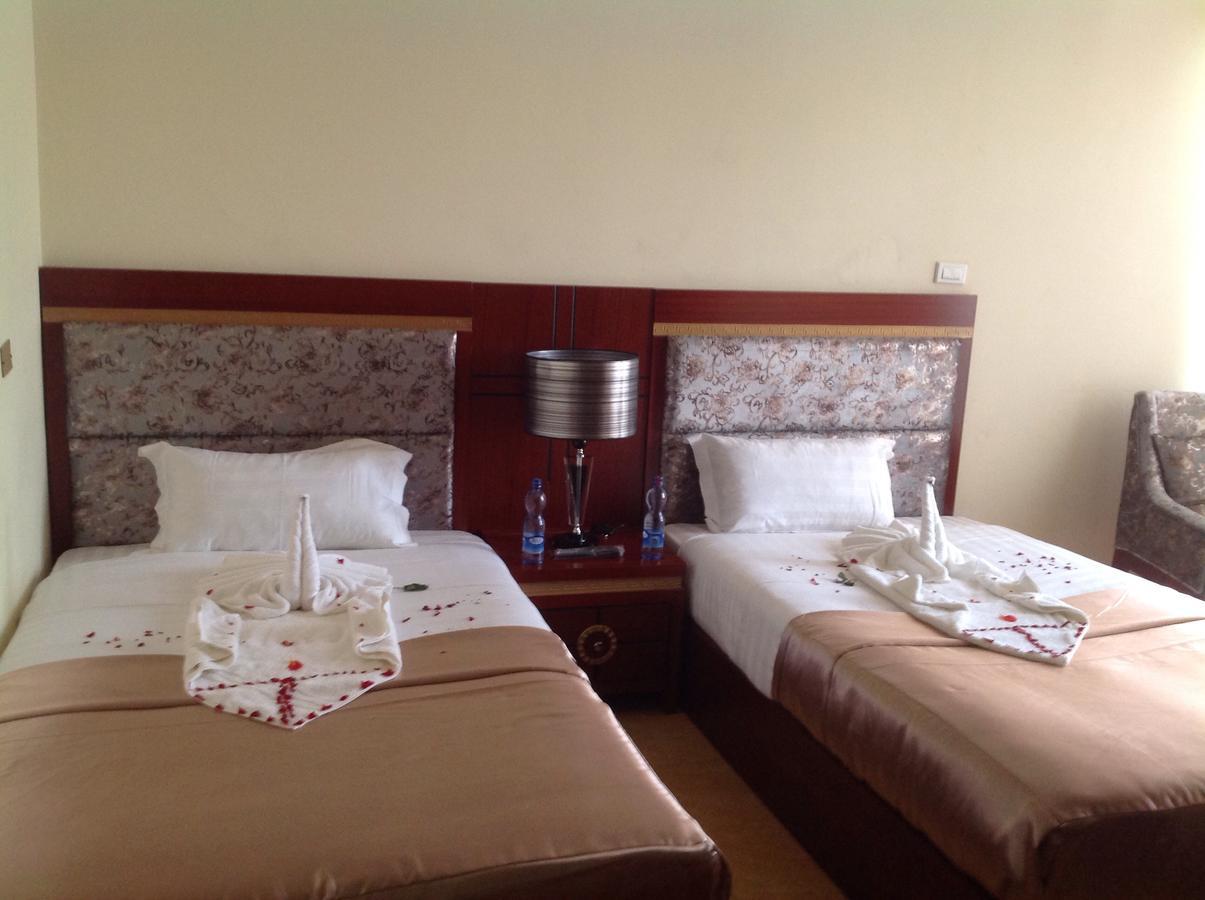 Palm Palace Hotel Bahir Dar Buitenkant foto