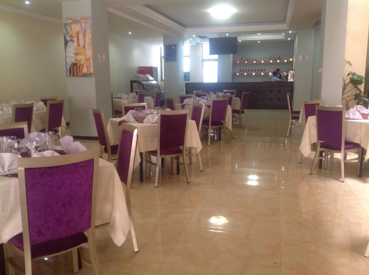 Palm Palace Hotel Bahir Dar Buitenkant foto