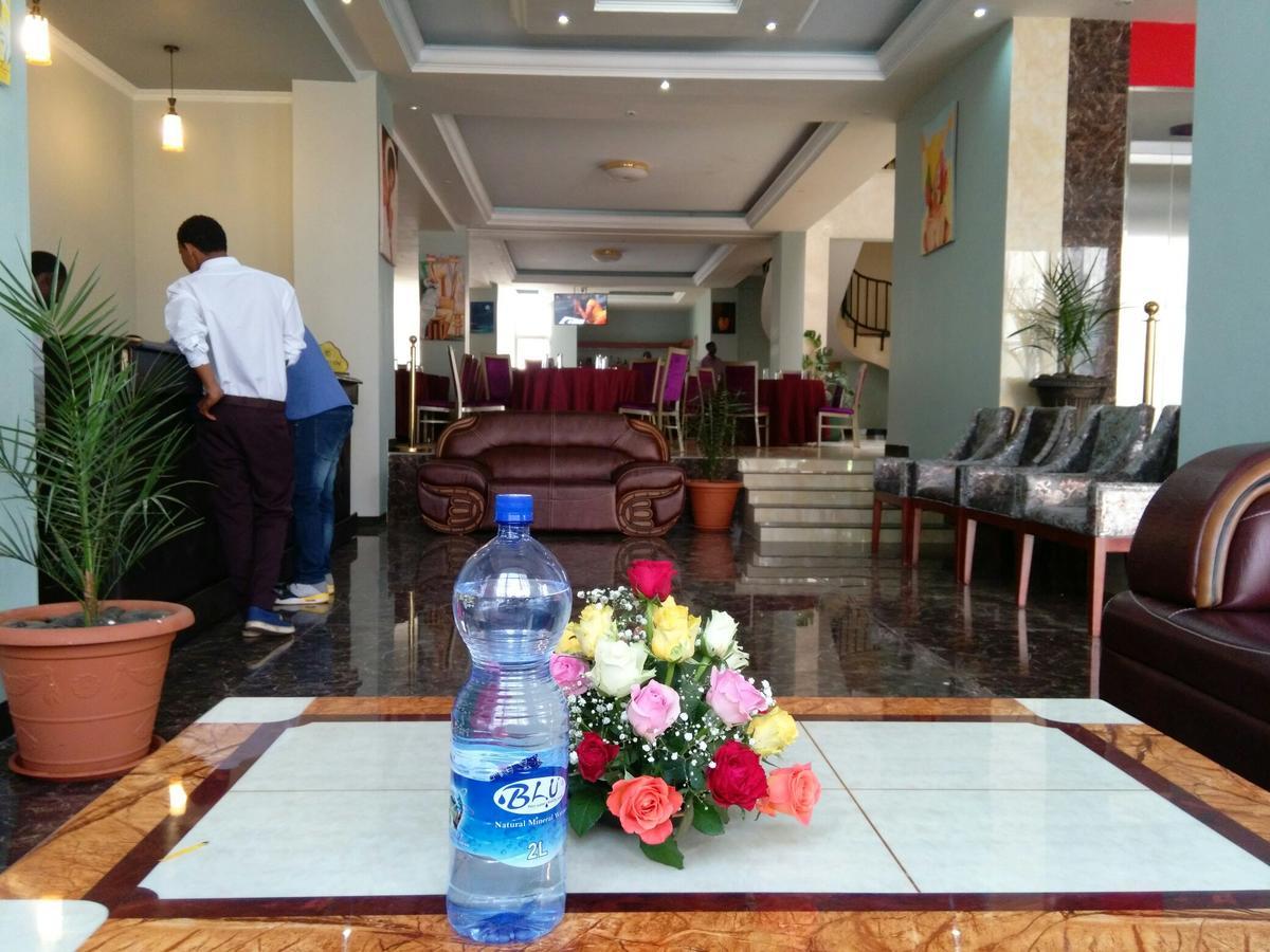 Palm Palace Hotel Bahir Dar Buitenkant foto