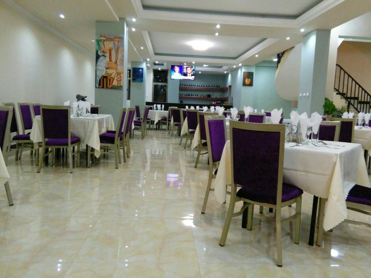 Palm Palace Hotel Bahir Dar Buitenkant foto