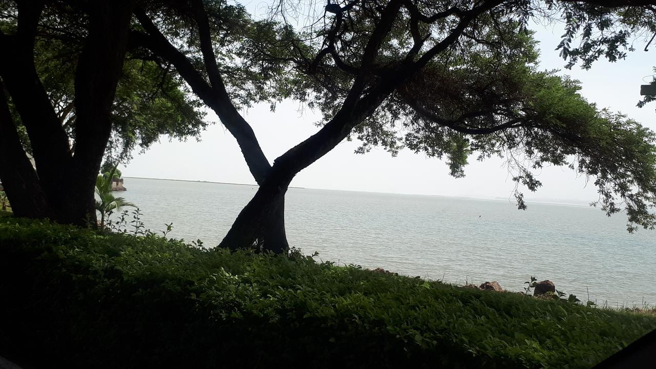 Palm Palace Hotel Bahir Dar Buitenkant foto
